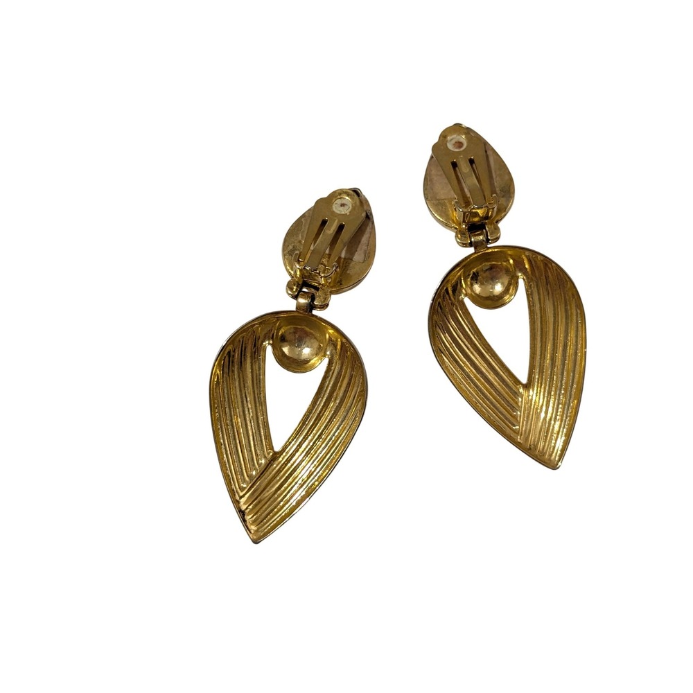Vintage Gold Tone Ribbed Teardrop Clip On Earrings Statement Dangle 1980s - Picture 4 of 4